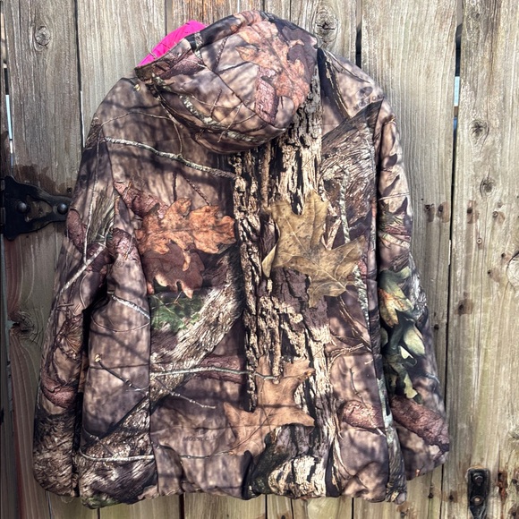 Women's Camouflage Hooded Jacket - Picture 6 of 12